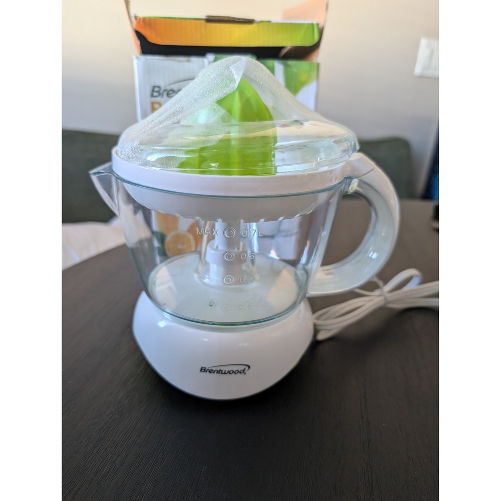 Brentwood Electric Citrus Orange Juicer 24oz Detachable Parts Pitcher New